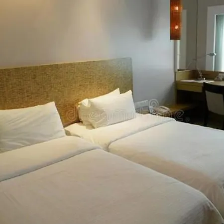 Cozy Rooms In London And Manchester-3
